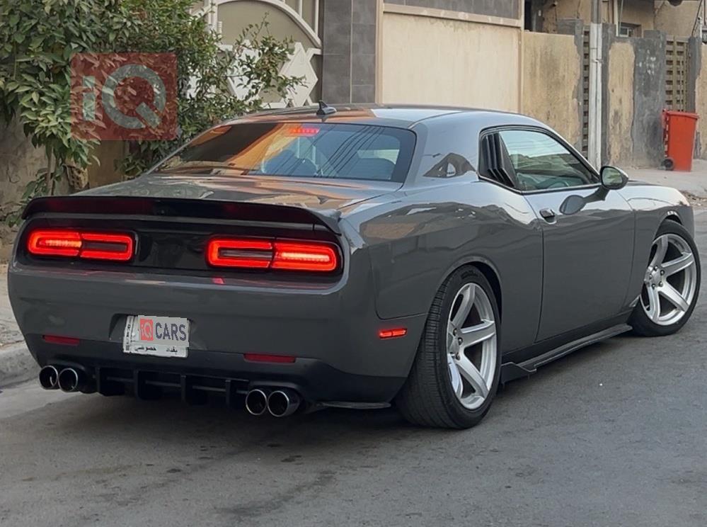 Dodge Challenger